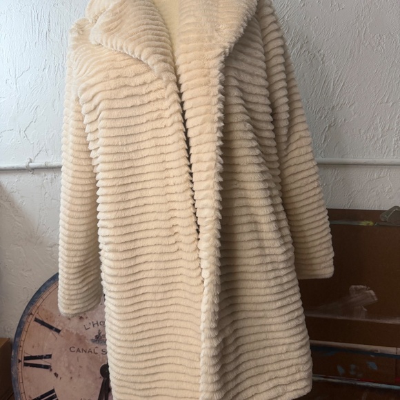 JASON WU Cream Faux Fur Midi Luxury Coat Jacket Sz M NWT - Picture 8 of 16